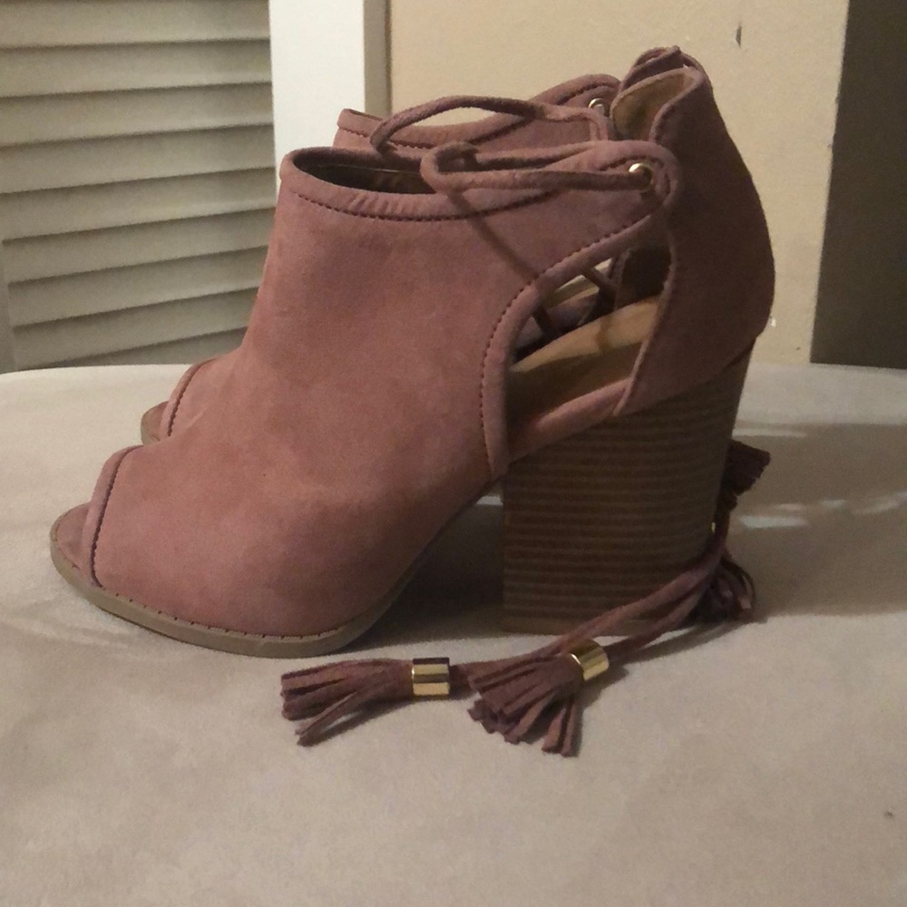 Peep toe wedges